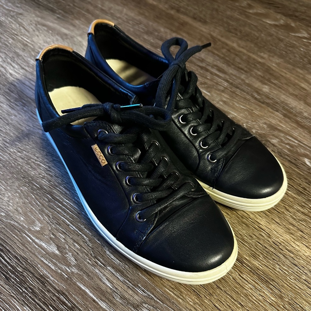 Ecco Black Leather Low-Top Sneakers with White Soles